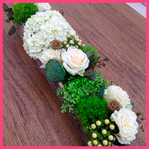 BREATHTAKING BUNCH CENTERPIECE